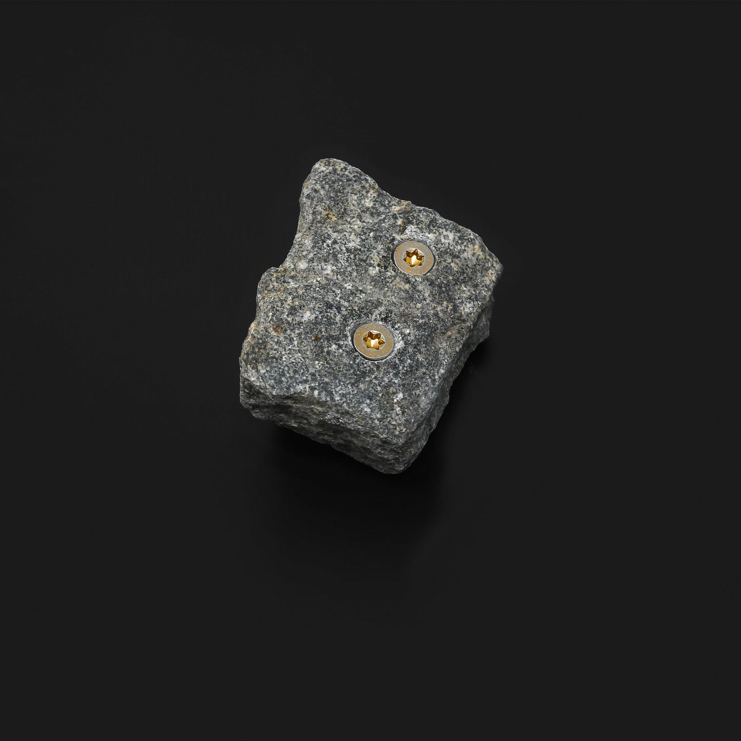 Chunky Small Hold