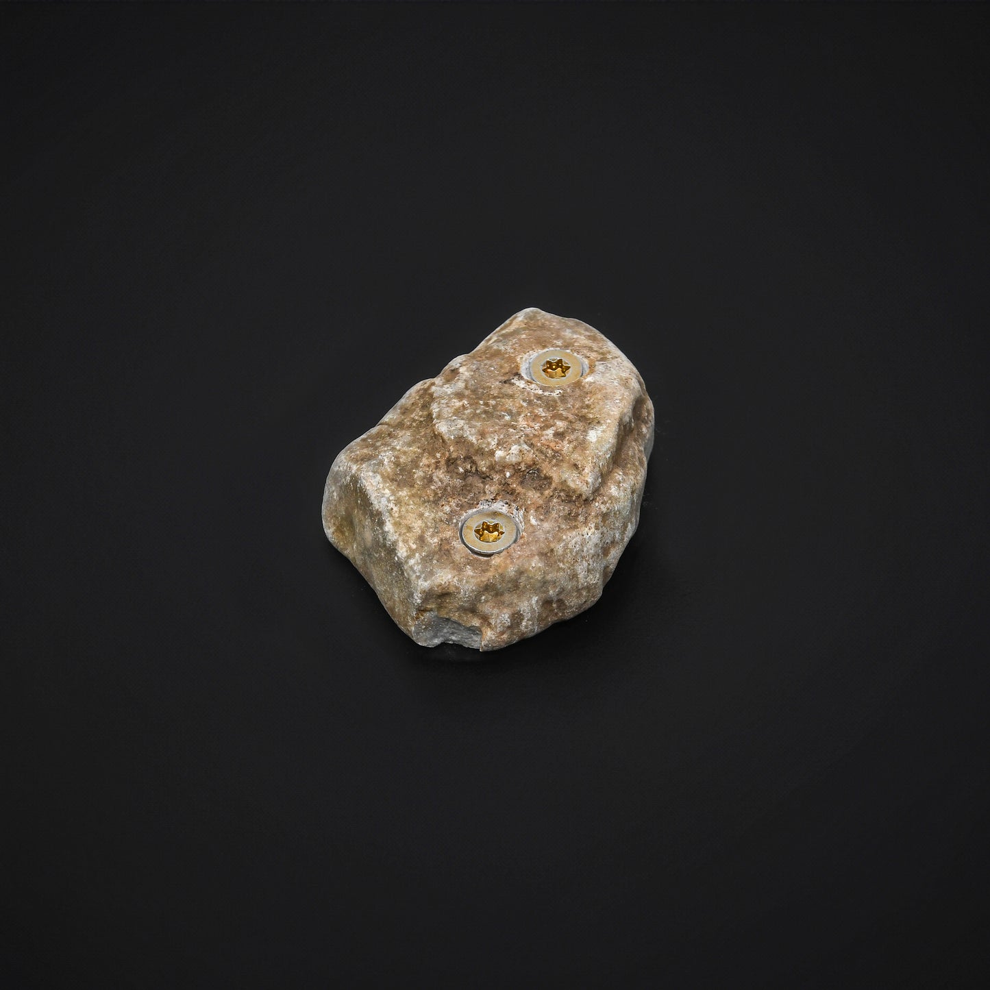 Small Orange Hold