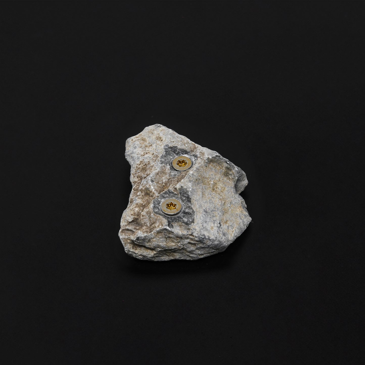 Small Textured Hold
