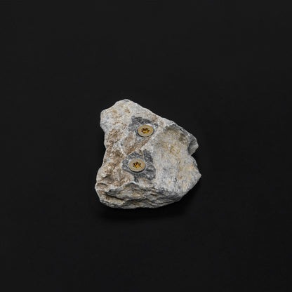 Small Textured Hold